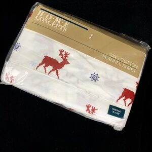 New Sealed Twin Flat Flannel Sheet Home Concepts Reindeer Snow Flakes Cotton